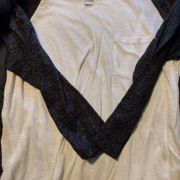 Two size S Vintage Tops Pink and F21 - Picture 4 of 6